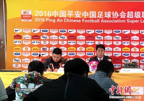 �����ӱ߶���˧��̩�Ķ���ӷ��Ӳ������⡣<a target='_blank' href='http://www.chinanews.com/' >������</a>�����������㡣