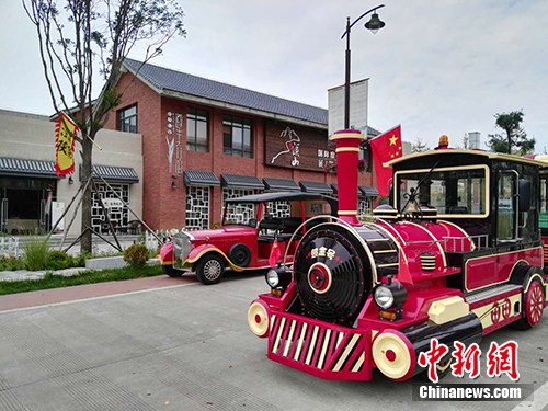陕甘边革命根据地照金纪念馆周边建立了独具特色的红色文化创意街区。<a target='_blank' href='http://www.chinanews.com/' >中新网</a>记者 宋宇晟 摄 陕甘边革命根据地照金纪念馆周边建立了独具特色的红色文化创意街区。<a target='_blank' href='http://www.chinanews.com/' >中新网</a>记者 宋宇晟 摄