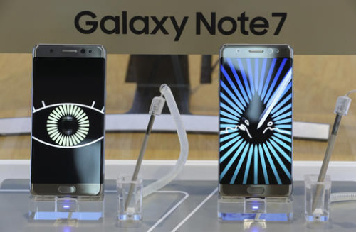 资料图:三星Note7手机 资料图:三星Note7手机