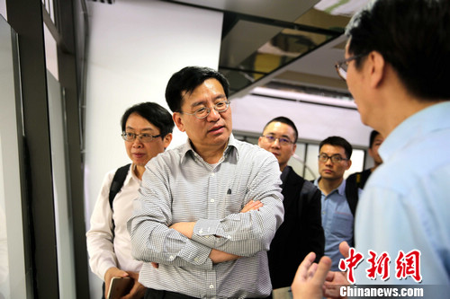 黄少华 摄 黄少华 摄
