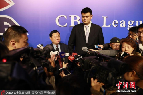 CBA俱乐部投票选出上海东方俱乐部投资人姚明担任副董事长。 图片来源:Osports全体育图片社 CBA俱乐部投票选出上海东方俱乐部投资人姚明担任副董事长。 图片来源:Osports全体育图片社