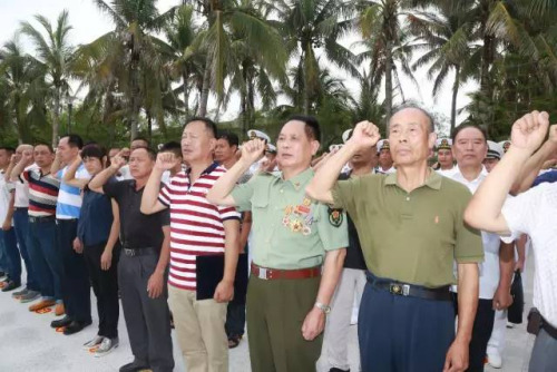 (十八位烈士生前的战友) (十八位烈士生前的战友)