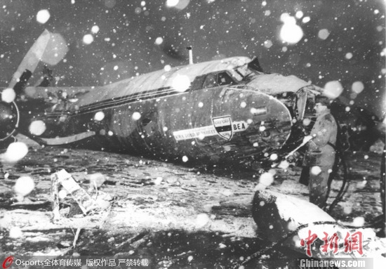 慕尼黑空难残骸 图片来源:Osports全体育图片社 慕尼黑空难残骸 图片来源:Osports全体育图片社