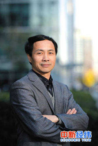 ���� ������(�人�Ƽ���ѧ����֤ȯ�о������������ڣ����¾�γ��Լר��)