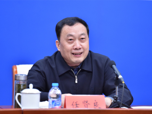 2017年1月9日, 中央网信办副主任任贤良在2017年网络媒体“走转改”启动仪式暨“温暖中国”新春走基层活动启动仪式上作动员讲话。(中国网信网郭研 摄) 2017年1月9日, 中央网信办副主任任贤良在2017年网络媒体“走转改”启动仪式暨“温暖中国”新春走基层活动启动仪式上作动员讲话。(中国网信网郭研 摄)