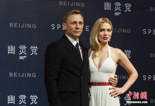 资料图:“007”扮演者丹尼尔(左)。<a target='_blank' href='http://www.chinanews.com/' >中新网</a>记者 翟璐 摄 资料图:“007”扮演者丹尼尔(左)。<a target='_blank' href='http://www.chinanews.com/' >中新网</a>记者 翟璐 摄