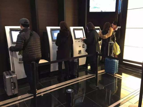 新华社记者蓝建中摄 新华社记者蓝建中摄