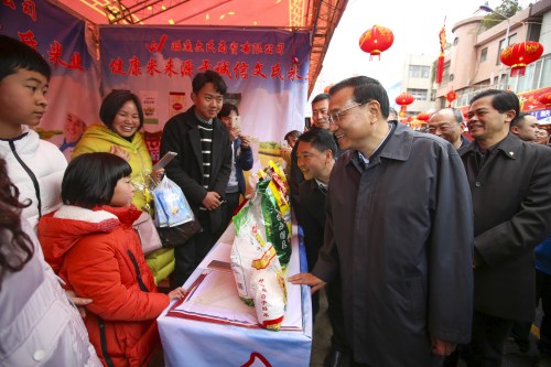 李克强:诚信为本才能买得安心吃得放心 李克强:诚信为本才能买得安心吃得放心