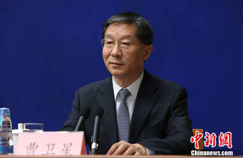国土资源部副部长曹卫星回答记者问题。<a target='_blank' href='http://www.chinanews.com/'>中新社</a>记者 杨可佳 摄 国土资源部副部长曹卫星回答记者问题。<a target='_blank' href='http://www.chinanews.com/'>中新社</a>记者 杨可佳 摄