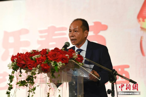 巴西华人协会会长朱苏忠致辞。 <a target='_blank' href='http://www.chinanews.com/'>中新社</a>记者 莫成雄 摄 巴西华人协会会长朱苏忠致辞。 <a target='_blank' href='http://www.chinanews.com/'>中新社</a>记者 莫成雄 摄