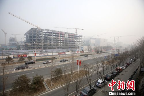 建设中的北京城市副中心行政办公区。韩海丹 摄 建设中的北京城市副中心行政办公区。韩海丹 摄