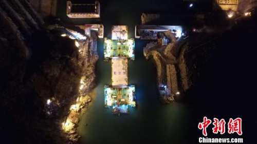 ����Ĵ���E29����19��ʵ���˾�׼��װ������������