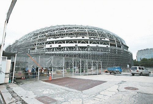 大巨蛋停工中。台湾《联合报》资料照片 大巨蛋停工中。台湾《联合报》资料照片