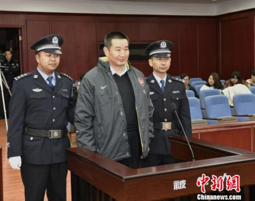 高劲松在法庭上(资料图)。 张浩林 摄 高劲松在法庭上(资料图)。 张浩林 摄