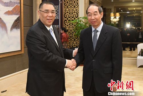 2��22�գ�����ʡί����Ȩ�ڸ��ݻ�������ر��������������ٴ�����(��)�����գ��������������������ŷ��ʸ������������Я�ֺ������롰һ��һ·�����裬�ٽ�������չ��