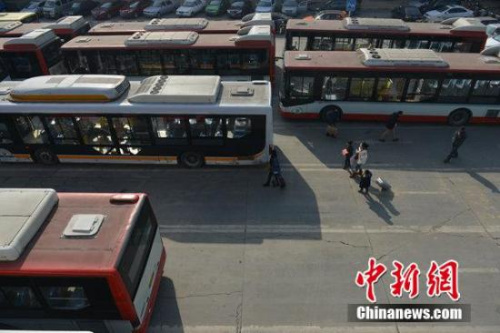 资料图:图为成都城东客运中心 张浪 摄 资料图:图为成都城东客运中心 张浪 摄