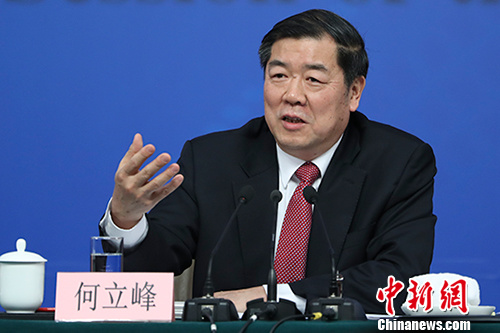 何立峰回答记者提问。 <a target='_blank' href='http://www.chinanews.com/'>中新社</a>记者 盛佳鹏 摄 何立峰回答记者提问。 <a target='_blank' href='http://www.chinanews.com/'>中新社</a>记者 盛佳鹏 摄