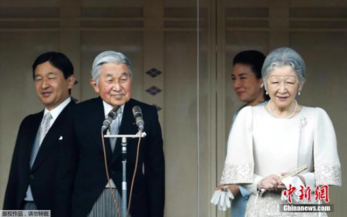 资料图:日本天皇夫妇 资料图:日本天皇夫妇