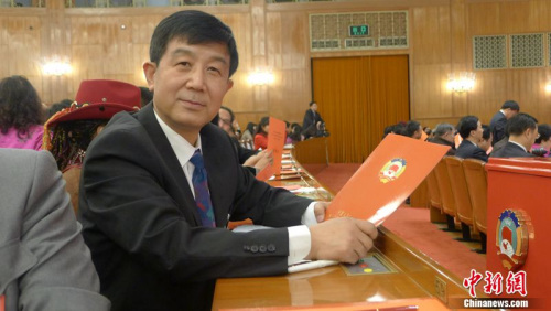 ͼΪȫ����ЭίԱ��������ѧ��ǻҽѧԺ��Ժ����Ұ �ܷ��߹�ͼ