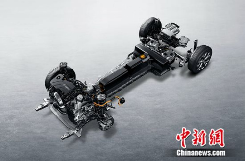 先进的EREV增程型电驱技术令别克VELITE 5能够同时具备多种新能源汽车的特性,既有HEV全混动车保留用户原有驾驶习惯的同时实现高效驱动的特点,还兼具PHEV车型能量来源的灵活多样性,更能为用户带来EV纯电动车零油耗零排放、强劲静谧的驾乘感受,堪称“新能源电动技术的集大成者”。 先进的EREV增程型电驱技术令别克VELITE 5能够同时具备多种新能源汽车的特性,既有HEV全混动车保留用户原有驾驶习惯的同时实现高效驱动的特点,还兼具PHEV车型能量来源的灵活多样性,更能为用户带来EV纯电动车零油耗零排放、强劲静谧的驾乘感受,堪称“新能源电动技术的集大成者”。