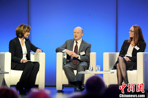 ����־����CEOԼ�������������У����ڳ���ҵCrowdsurfer��ʼ��Emily Mackay�����Ӧ�Խ��ڷ���չ���Ի���<a target='_blank' href='http://www.chinanews.com/'>������</a>���� ����ΰ ��