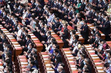 十三届全国人大三次会议举行闭幕会