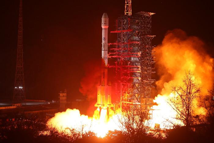 中国成功发射中星26号卫星