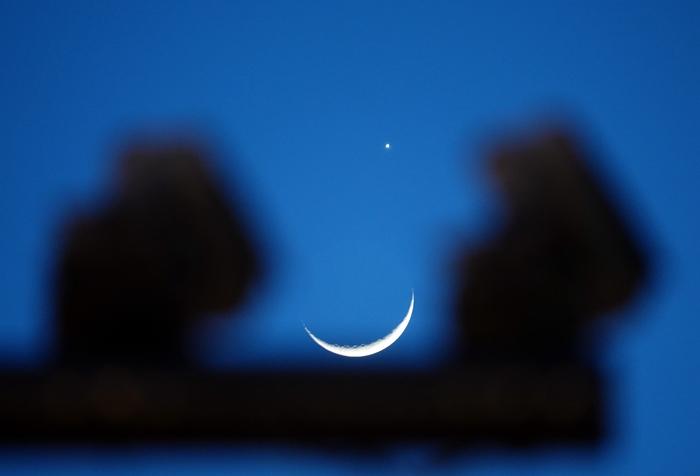 “月掩金星”天象如约现身天空