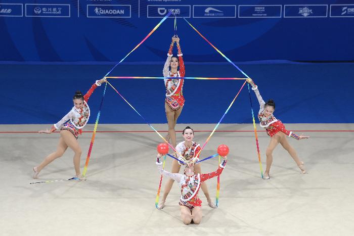 中国队获大运会艺术体操集体全能金牌