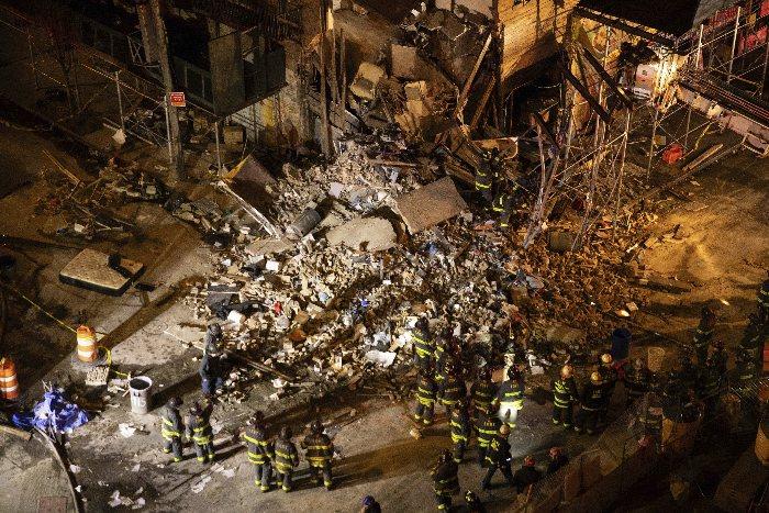 纽约市一栋6层建筑发生部分坍塌