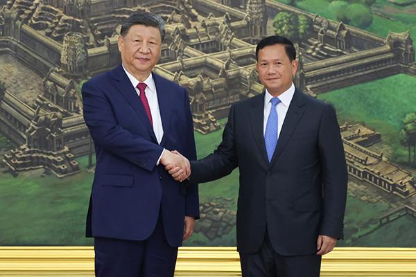 习近平同柬埔寨首相洪玛奈举行会谈