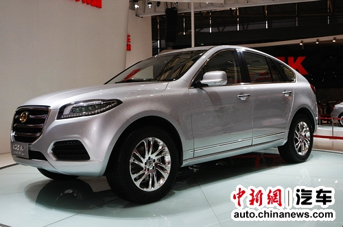 2011�Ϻ���չ10������Ʒ�Ƹ��������̵㣨2��