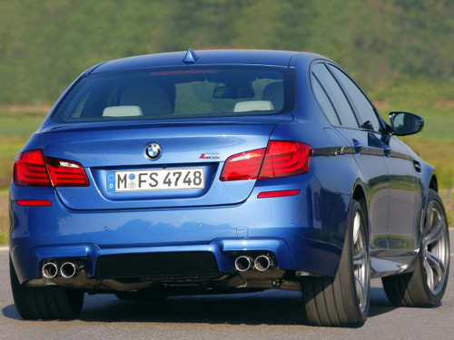 2012���M5��ͼ�ع�ٹ������4.4�루8��