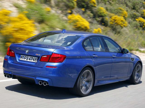 2012���M5��ͼ�ع�ٹ������4.4�루10��