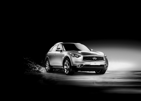 �ɶ���չ��Ӣ�����չ̨Χ�ۺ�ţF1ս��RB7