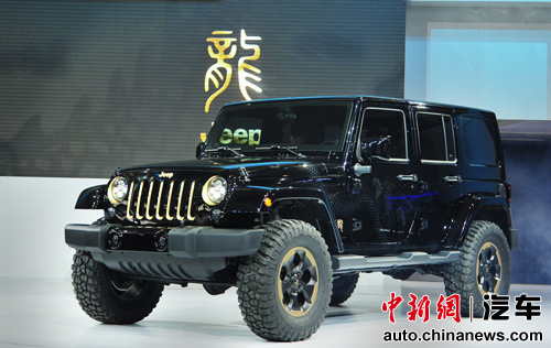 Jeep��������ͼ�ڸ��������չ�׷�