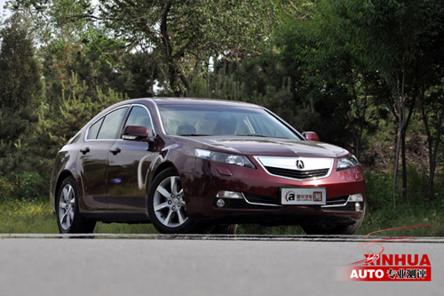 “隐形”豪华高性能轿车试驾2012款讴歌TL