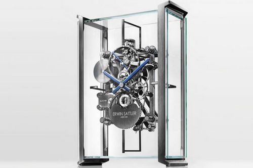 奥迪进军奢侈品设计业推高档座钟