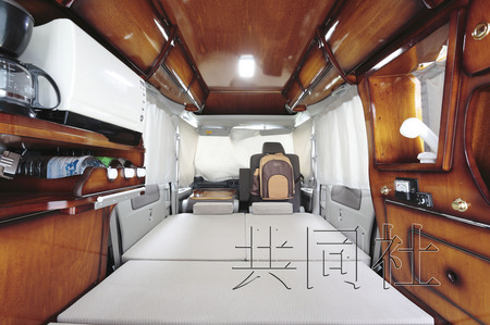 微型房车物美价廉受青睐催热自驾露营(图)