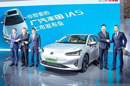 广汽丰田量产纯电轿车iA5发布补贴后售价16.98万元起