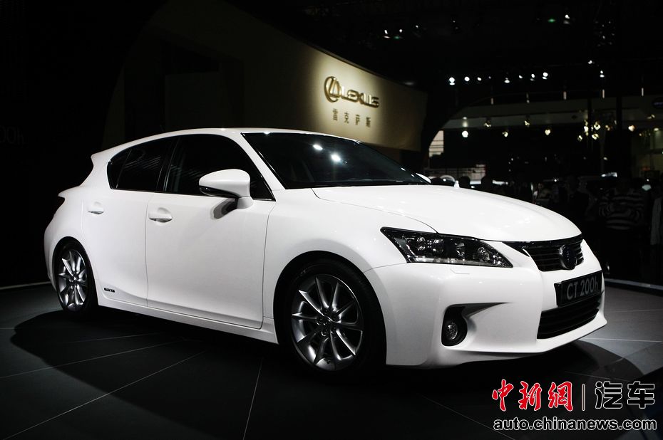 2011�Ϻ���չ���׿���˹ CT200hʵ��
