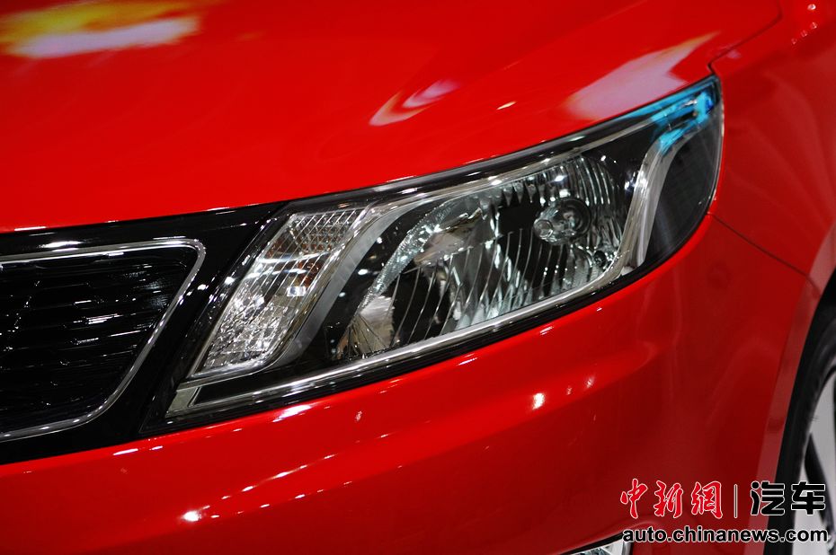2011上海车展：起亚 K2——中新网汽车频道