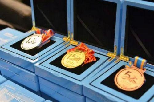 ��ʵϰ�����ܲã���1200�������㣬�����˲���������ɵģ�