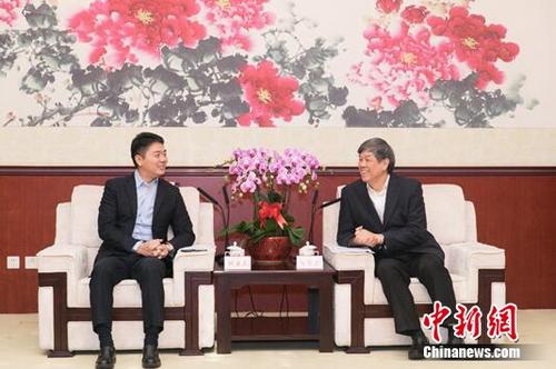 铁路总公司和京东集团举行会谈拟展开全面战略合作