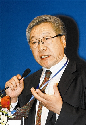 社科院郑秉文:深化改革跨越“中等收入陷阱”
