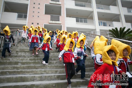 伊利方舟安全演练第一站在雅安芦山举行