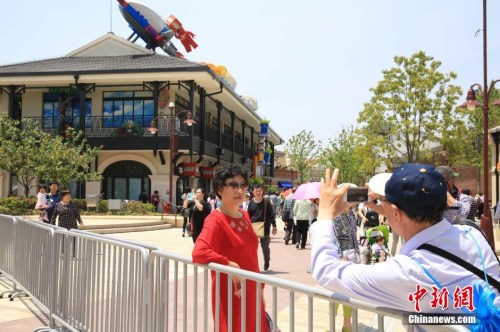 �Ϻ���ʿ������Ӫ���⹫԰�ز�������ô���桱��