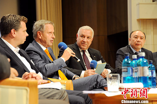 �е¾��öԻ�ֱ�桰���л��⡱���й����Ų����