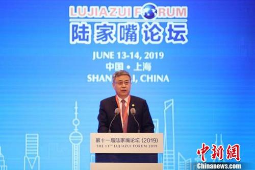 郭树清：金融监管要让违法违规者及时受到足够严厉的惩处