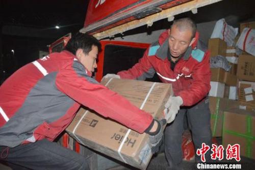 无底薪基本已成快递行业标配拉开收入差距靠揽件